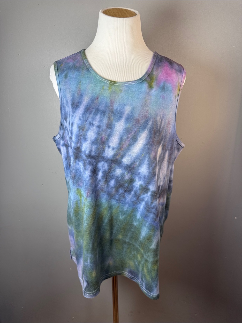 Tie-Dye Sleeveless Tank Top - Blue & Green